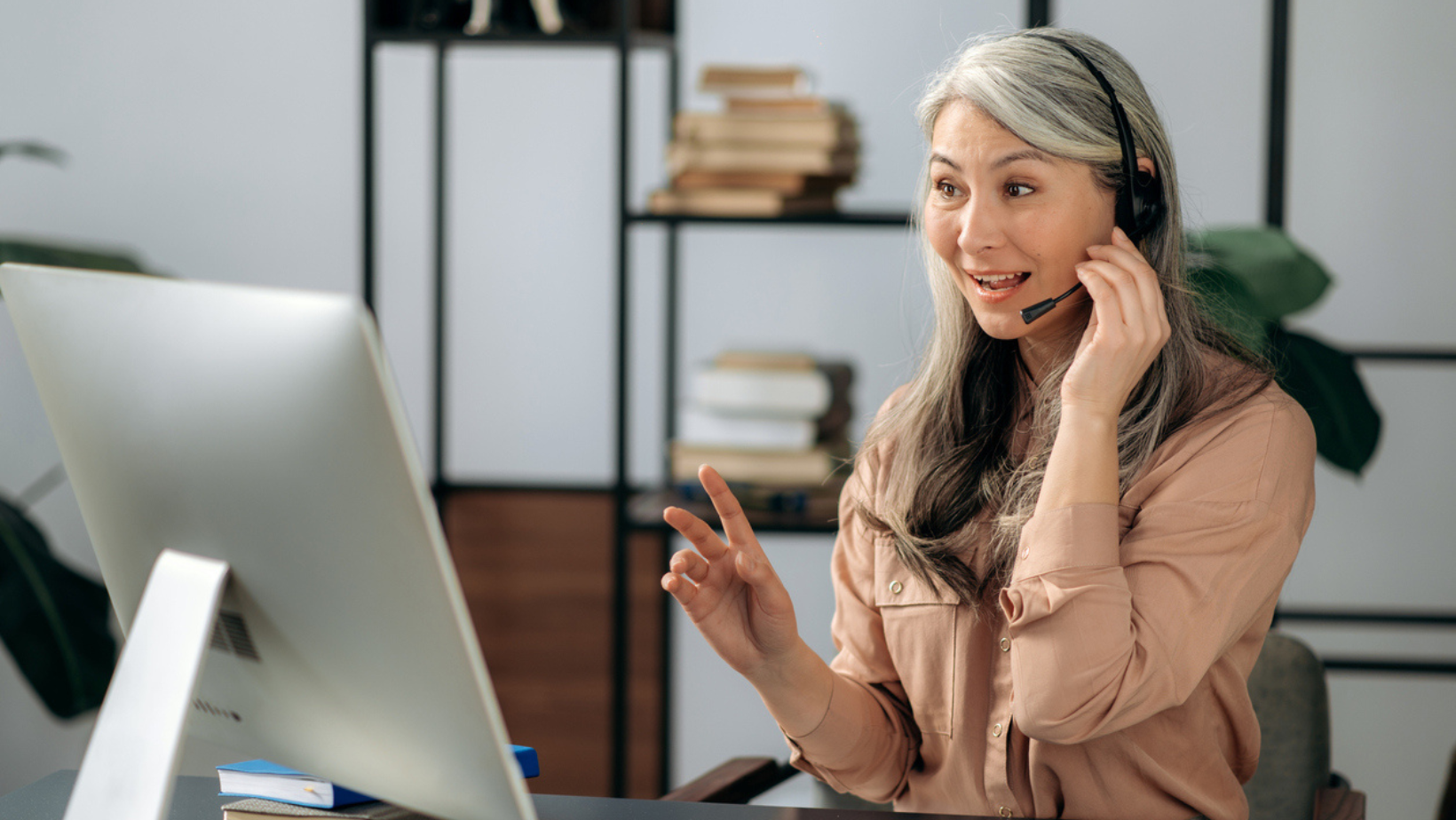 Outsourced Help Desk Services Can Save You Time, Stress and Money